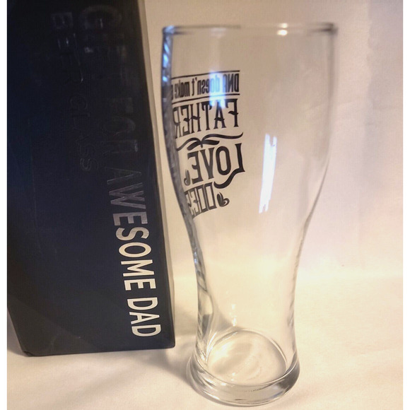 Onebttl Beer Glass "DNA Doesn’t Make A Father, Love Does" Imperfection on Lip - Picture 3 of 6